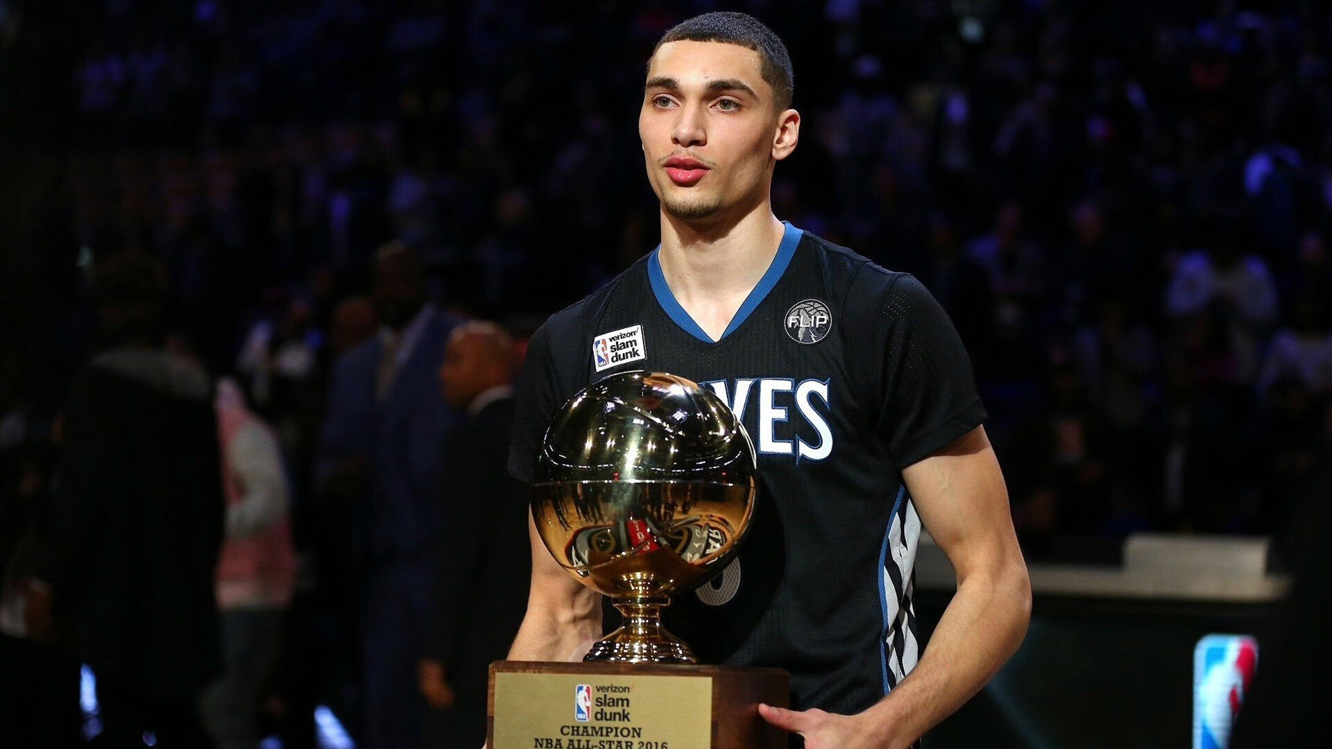 詹姆斯新纪录引全球媒体纷纷报道,詹姆斯最新